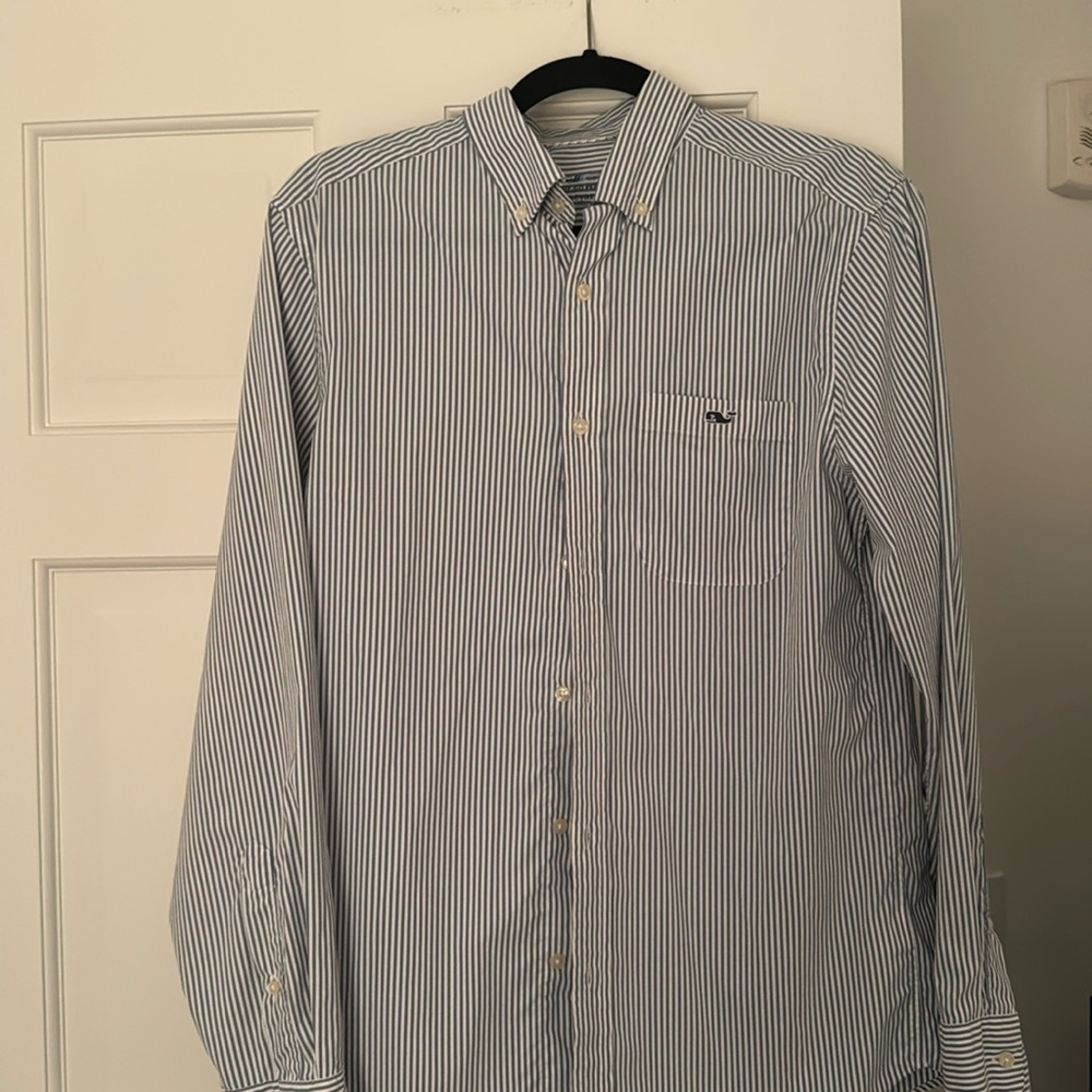 Vineyard Vines Blue/white striped performance Classic Long Sleeve Button Down